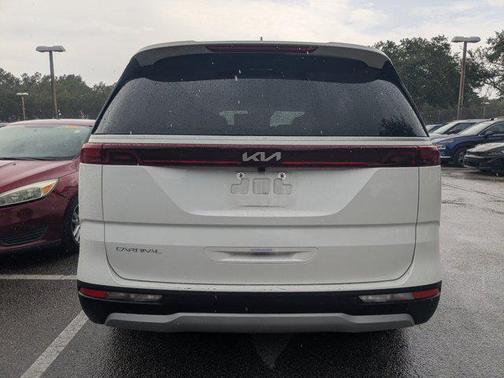 2023 Kia Carnival LX