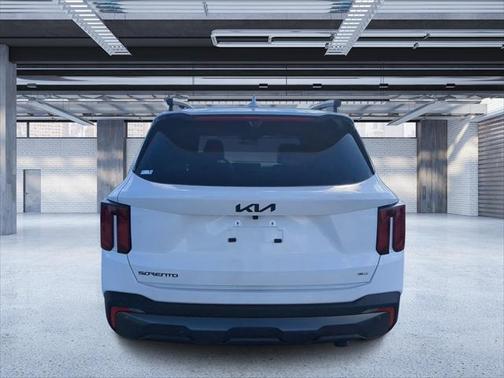 2025 Kia Sorento SX