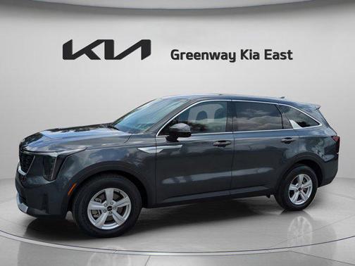 2025 Kia Sorento LX