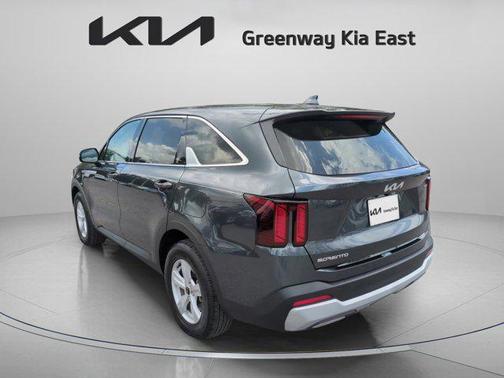 2025 Kia Sorento LX