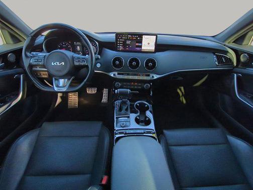 2023 Kia Stinger GT-Line