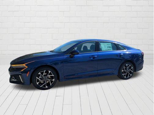 2025 Kia K5 EX