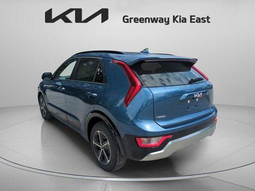 2025 Kia Niro SX