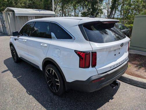 2021 Kia Sorento LX