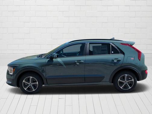 2025 Kia Niro EX