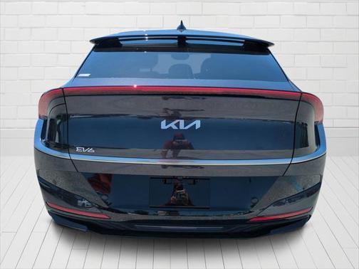 2025 Kia EV6 Wind