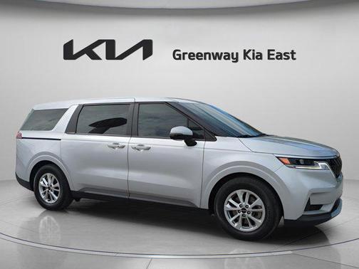 2022 Kia Carnival LXS