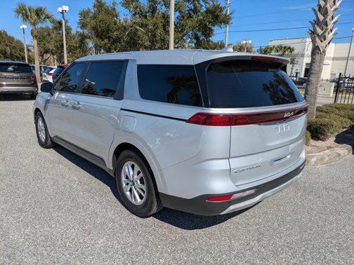 2022 Kia Carnival LXS