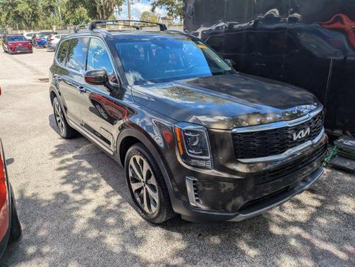 2022 Kia Telluride S