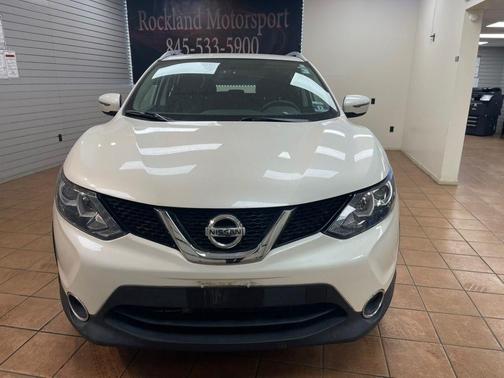 2017 Nissan Rogue Sport SV