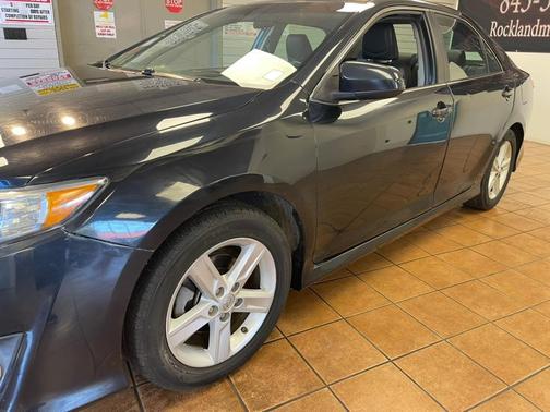 2014 Toyota Camry LE