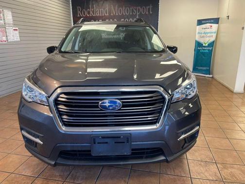 2020 Subaru Ascent Base 8-Passenger