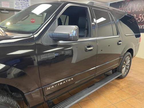 2016 Lincoln Navigator Select