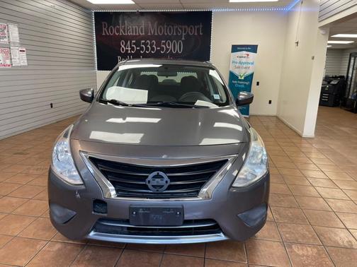 2016 Nissan Versa 1.6 S+