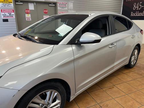 2020 Hyundai ELANTRA Limited