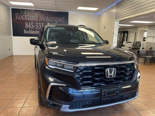 2023 Honda Pilot AWD Elite