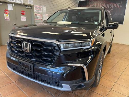 2023 Honda Pilot AWD Elite