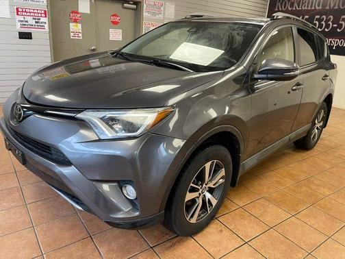 Magnetic Gray Metallic 2018 Toyota RAV4 XLE