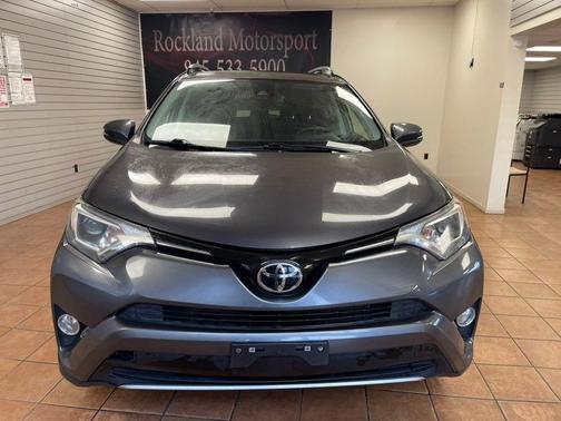Magnetic Gray Metallic 2018 Toyota RAV4 XLE