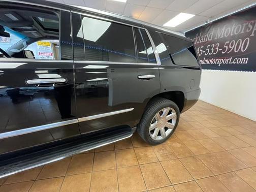 2018 Cadillac Escalade Luxury