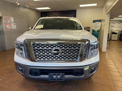 2017 Nissan Titan Platinum Reserve