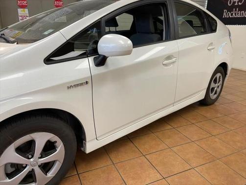 2015 Toyota Prius Three