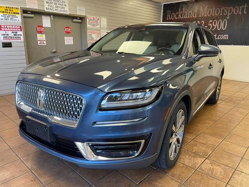 2019 Lincoln Nautilus Select
