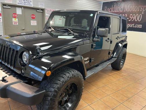 2012 Jeep Wrangler Unlimited Sahara