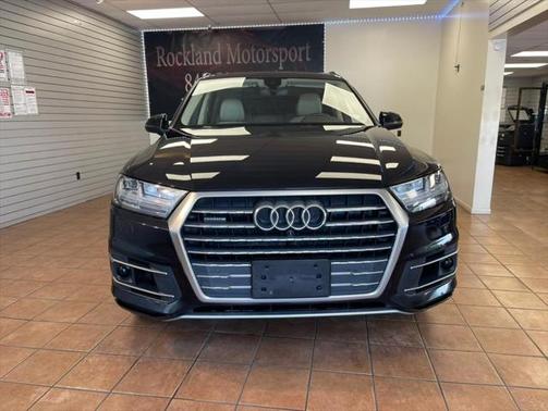 2019 Audi Q7 55 Premium Plus