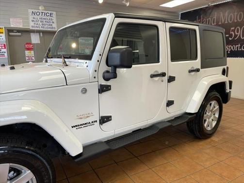 2013 Jeep Wrangler Unlimited Sahara