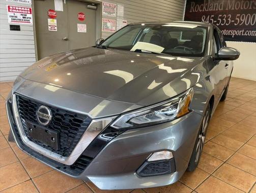 2021 Nissan Altima 2.5 SV
