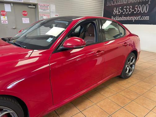 2018 Alfa Romeo Giulia Ti Sport
