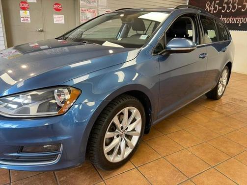 2017 Volkswagen Golf SportWagen TSI SE