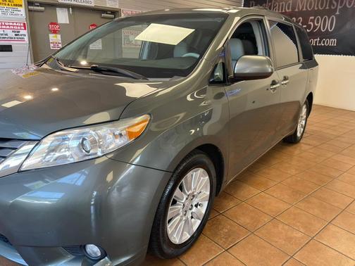 2013 Toyota Sienna Limited