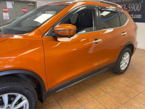 2018 Nissan Rogue SV