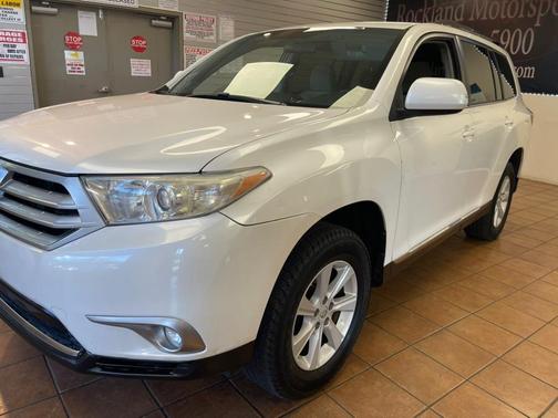 2012 Toyota Highlander Base