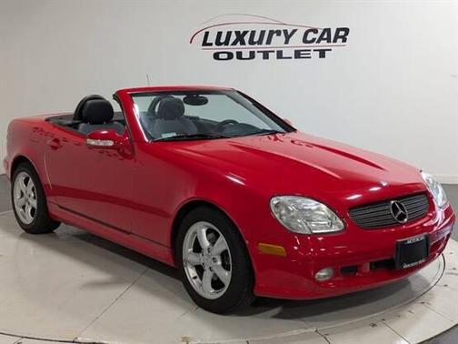 Red 2002 Mercedes-Benz SLK-Class Base