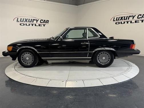 1987 Mercedes-Benz SL-Class 560SL
