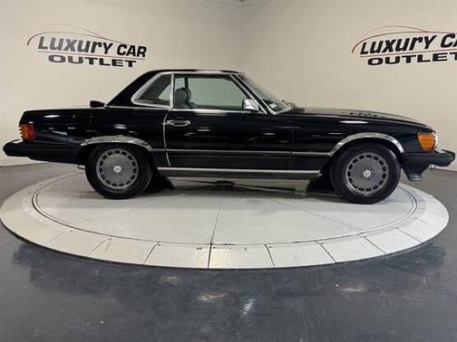 1987 Mercedes-Benz SL-Class 560SL