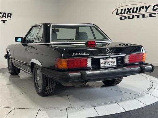 1987 Mercedes-Benz SL-Class 560SL