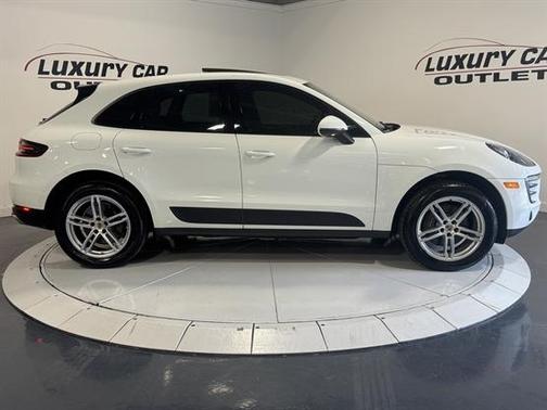 2017 Porsche Macan Base