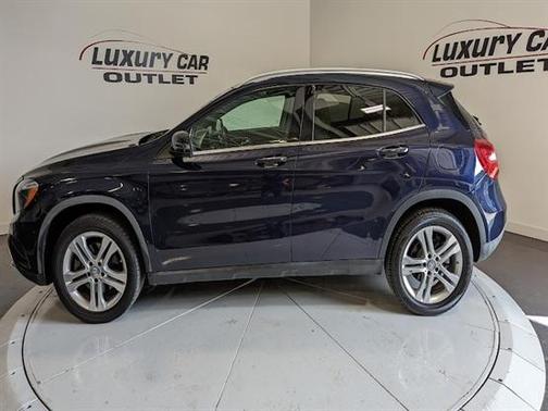 2017 Mercedes-Benz GLA 250 Base 4MATIC