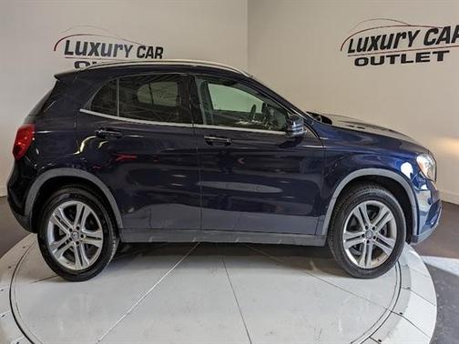 2017 Mercedes-Benz GLA 250 Base 4MATIC