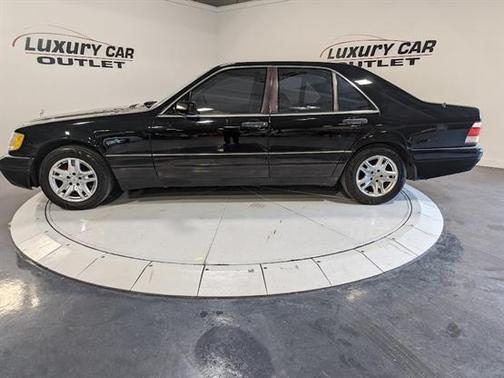 1999 Mercedes-Benz S-Class Base