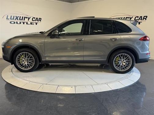 2016 Porsche Cayenne E-Hybrid S