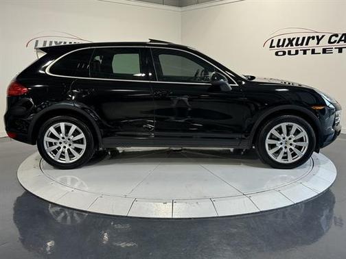2014 Porsche Cayenne Platinum Edition