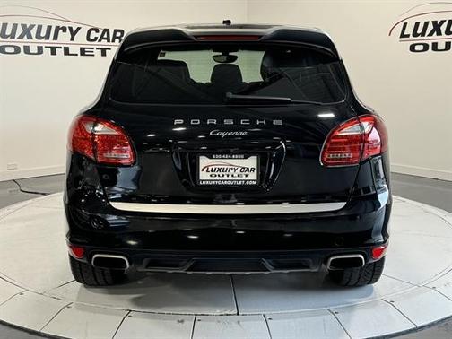2014 Porsche Cayenne Platinum Edition