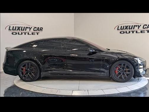 2023 Tesla Model S Plaid