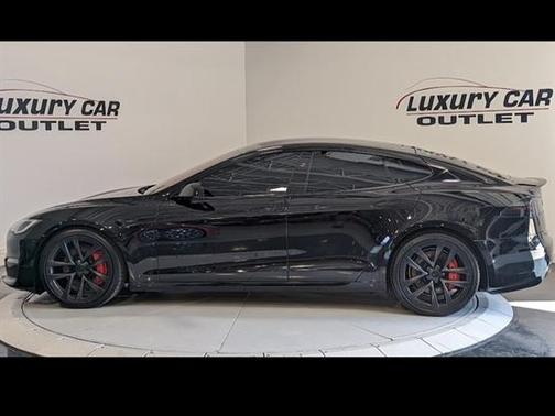 2023 Tesla Model S Plaid