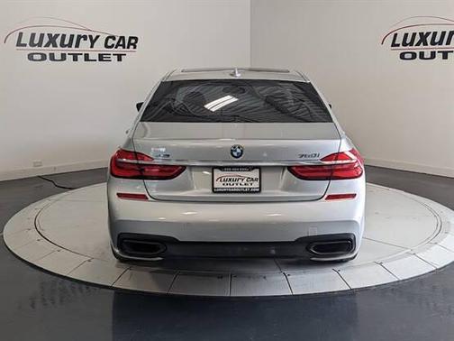 2016 BMW 750 i xDrive